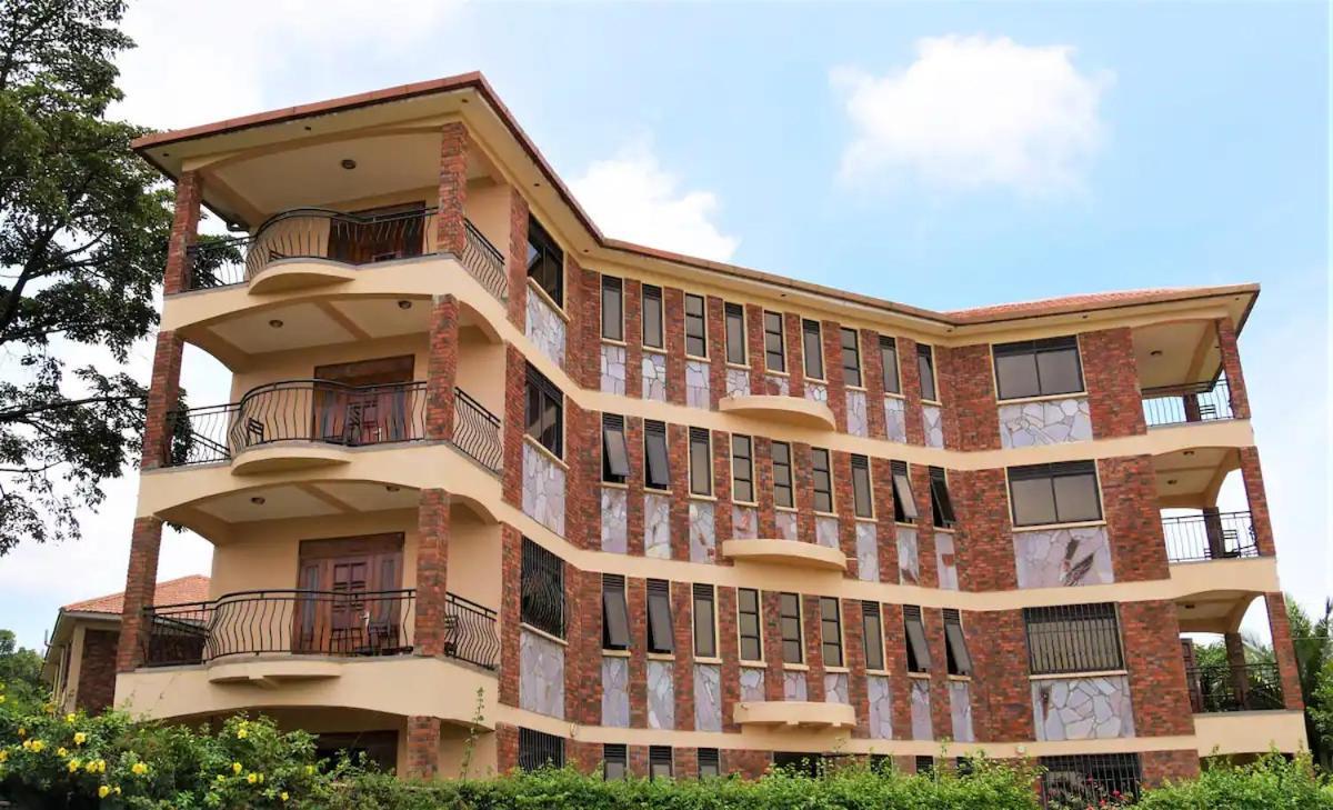 Victoria Breeze Suites, Entebbe Exteriör bild